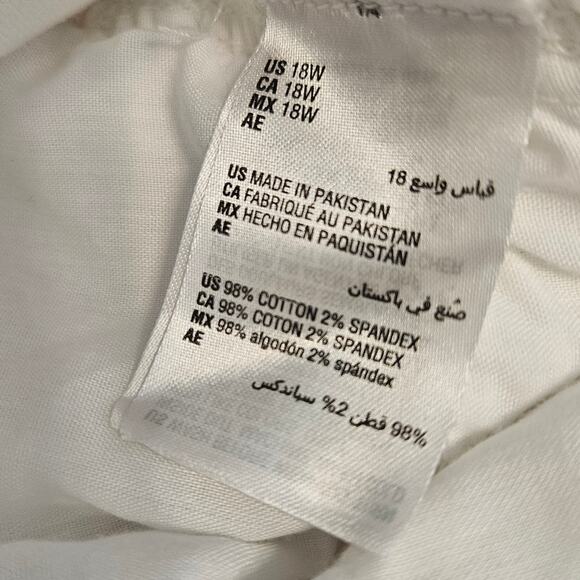 NWT INC White Distressed High Rise Straight Jeans Sz 18 - Picture 11 of 13